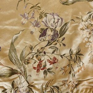 Croscill 2 Standard Pillow Shams Apricot Lavender Discontinued “Iris” Pattern